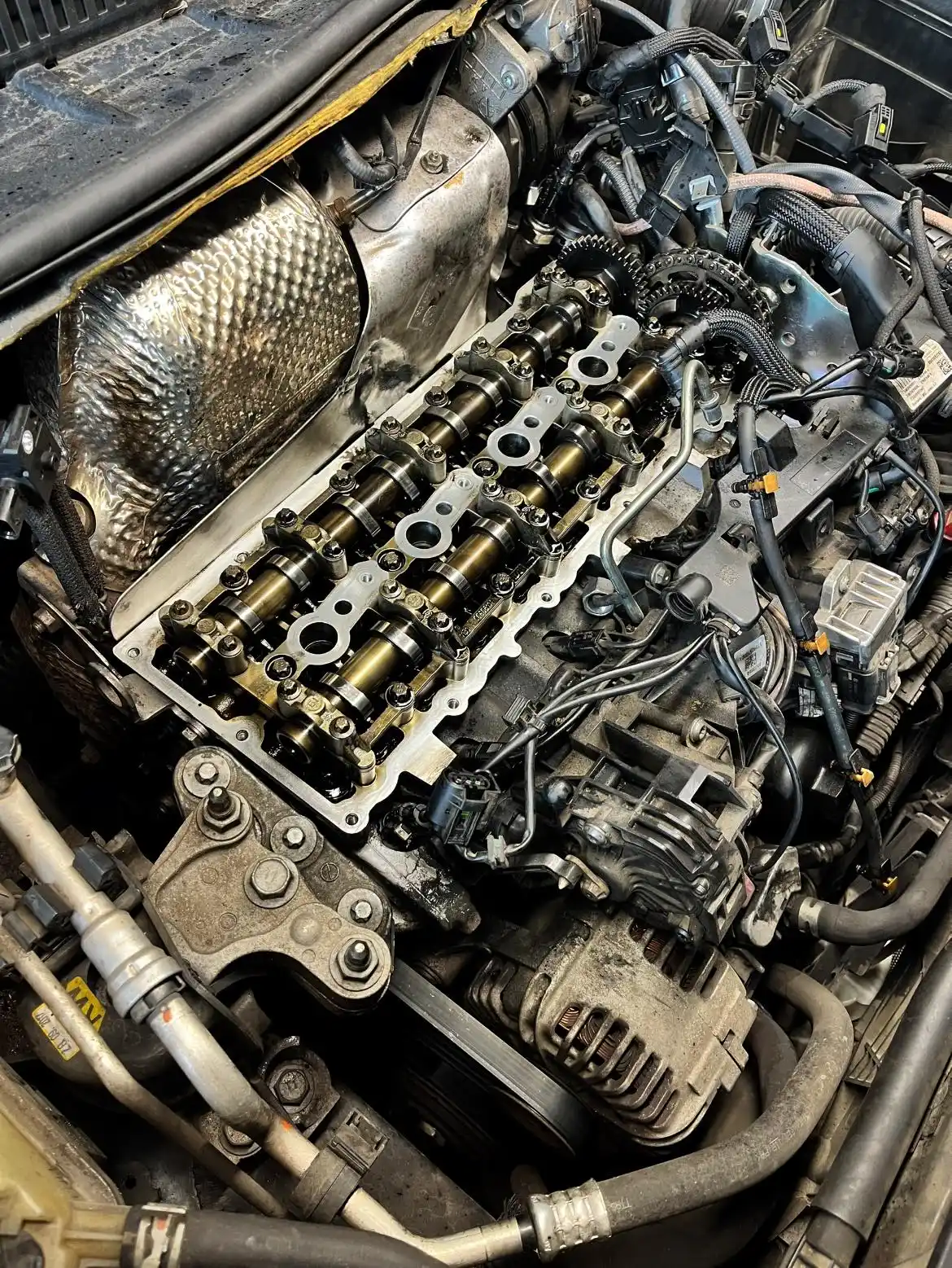 Demontaż i naprawa silnika w WMJ Serwis – zaawansowane usługi mechaniczne w okolicy Radomska.